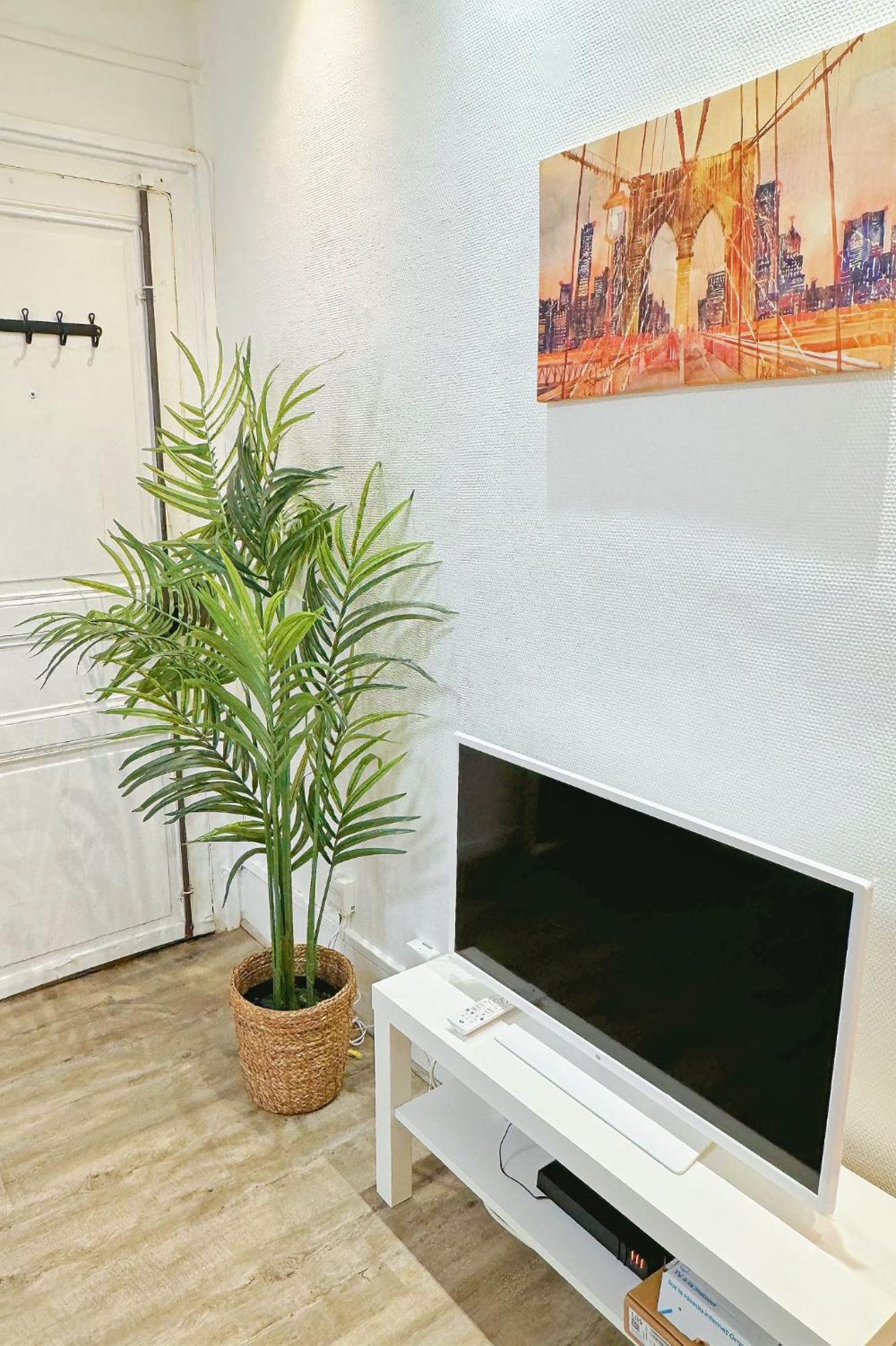 2 Minutes Metro Pasteur Paris 15Th Cosy Apartment Free Parking Exterior photo